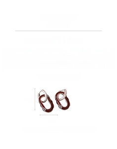 Détails techniques des boucles d'oreilles émaillées brun-rouge avec motifs de fleurs