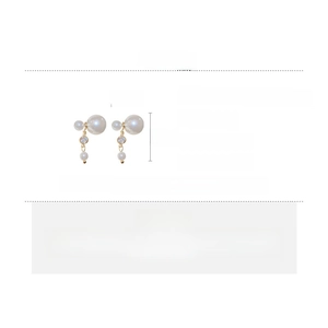 Detailed size chart and material specs for pearl earrings with zirconia and silver pins