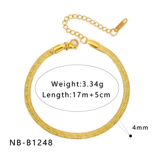 Detail of 18K gold plated textured snake chain bracelet with size and weight parameters