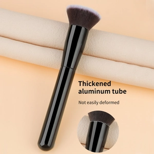 Professional powder brush with thickened aluminum tube and black-white gradient bristles