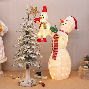 Kit bonhomme de neige de Noël lumineux avec sapin enneigé pour grande déco, prise 240V