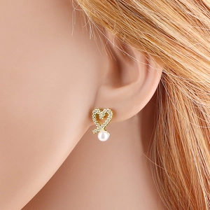 Elegant 18k gold heart earrings with sparkling crystals and a white pearl drop pendant