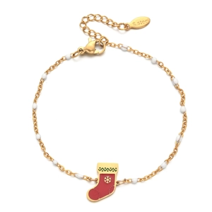 Détail de la breloque bas de Noël sur bracelet en acier inoxydable avec perles blanches