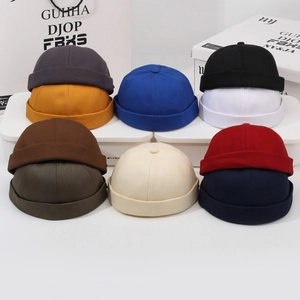 Bonnets docker en coton de style minimaliste disponibles en plusieurs couleurs tendance