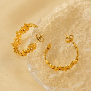 Fashionable gold C-shaped hollow star earrings crafted from high-quality stainless steel