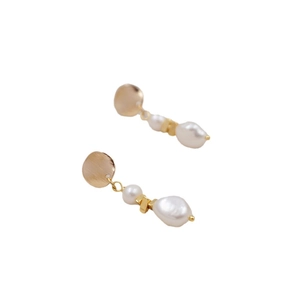 Elegant baroque pearl drop earrings with golden studs in a minimalist vintage style