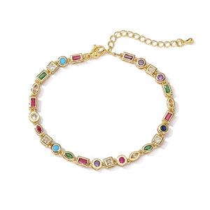 Bracciale dorato con zirconi multicolore in forme geometriche e catena regolabile