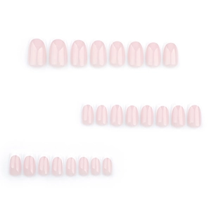 Lot de 24 faux ongles courts carrés rose nude avec bords blancs de style French Manucure