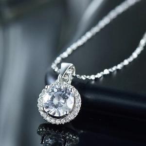 Elegant S925 sterling silver halo necklace with sparkling zircon pendant and fine chain