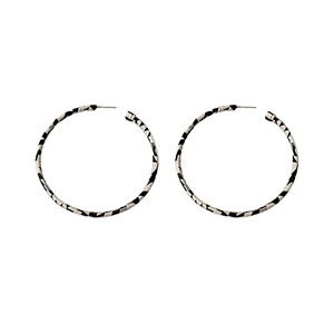 Chic C-shaped large hoop earrings with black and white woven texture in vintage style