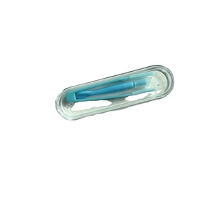 Set de inserción de lentillas azul cielo con pinzas y ventosa en estuche transparente