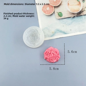 Detail view of flower silicone mold with pink petal texture and size measurements