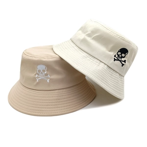 Lot de bobs streetwear en coton avec broderie tête de mort en kaki et beige crème