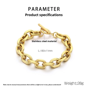 Detail of 180x11mm gold stainless steel Cuban chain bracelet with OT toggle clasp