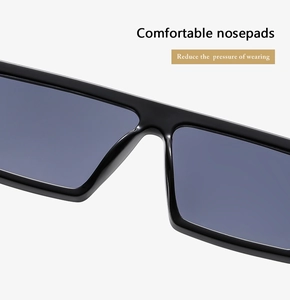 Detail of comfortable integrated nose pads on black rectangular vintage sunglasses