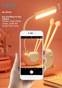 Smartphone showing no flicker on the LED snail desk lamp with pen holder base