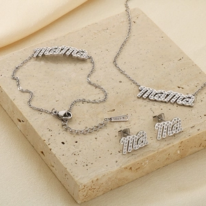 Silbernes Mama-Schmuckset mit Strass-Halskette Armband und Ohrsteckern aus Edelstahl