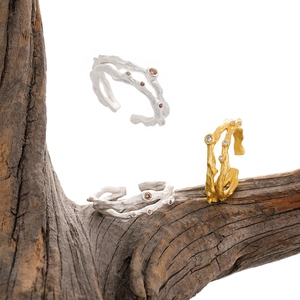 Artistic display of S925 silver and gold branch texture open rings with zircon stones