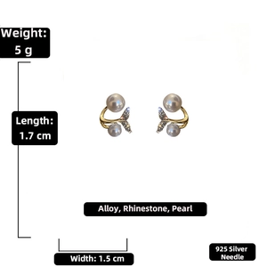 Detail view of pearl fishtail earrings with 925 silver needle and dimensions specifications