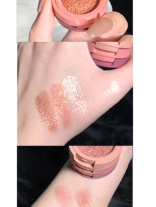 Swatches and detail of three-layer glitter eyeshadow and blush palette in pink case
