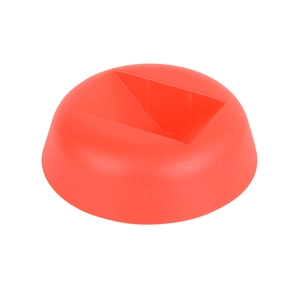 Dettaglio di una base circolare rossa in plastica con scanalatura per scatola espositiva