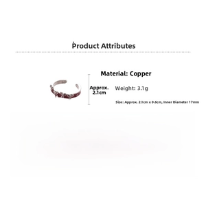 Detail view of a copper bow ring with size 2.1cm x 0.6cm and 3.1g weight specs