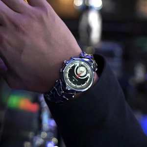 Pin Time vintage silver metal men's watch with black dial and stylish metal chain link strap