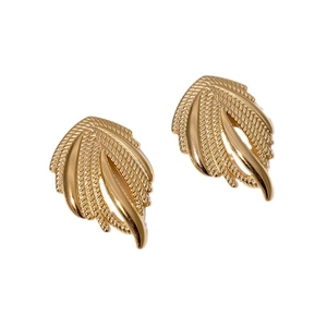 Minimalist gold wing texture earrings for women with elegant feathered metal design