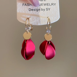 Detail of red acrylic flower tassel earrings with S925 silver needle and gold hook
