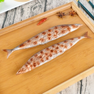Realistic PVC saury fish model set with spices on a bamboo tray for kitchen decoration