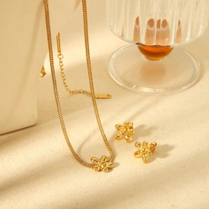 3D Flower Necklace Earrings And Bracelet Minimalist Stainless Steel 18K Gold Plated Jewelry High End Fashion For Women