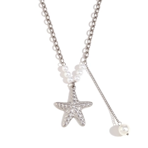 Starfish pendant necklace with lustrous pearls in silver-plated stainless steel