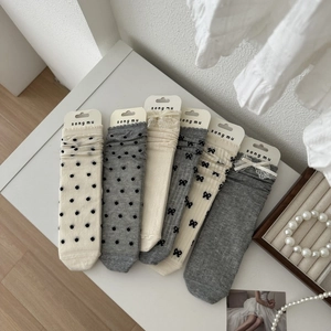 Set di calze medie da donna con fiocchi e pois in grigio e beige stile giapponese