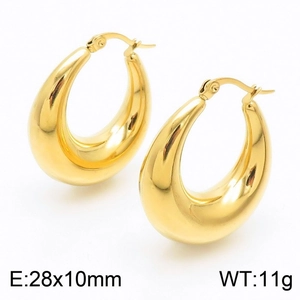 Macro detail of high-polished gold U-shaped hollow hoop earrings with size specifications