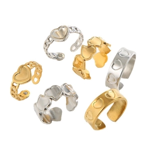 Adjustable stainless steel heart rings in gold and silver finishes for women