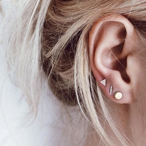 Set de pendientes geométricos minimalistas en acero inoxidable chapado en oro de 18K