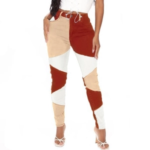Damen High-Waist Patchwork-Jeans mit geradem Bein in Braun Beige und Weißem Colorblock