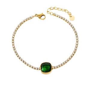 Elegante pulsera dorada con una piedra preciosa verde cuadrada y detalles de circón