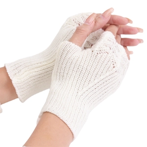 Short white knit fingerless gloves for women featuring fish scale pattern and winter warmth