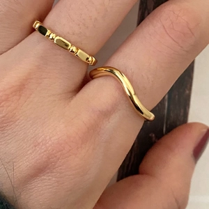 Minimalist 925 sterling silver gold wave and textured ring set on model hand