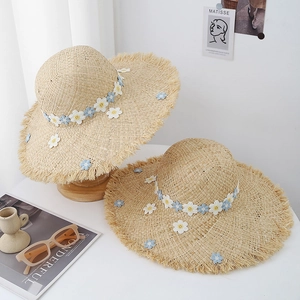 Women Raffia Straw Sun Hat Large Brim Daisy Embroidery Summer Beach Hat Sun Protection Foldable Breathable Woven Cap