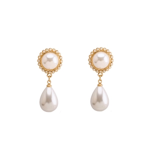 Boucles d'oreilles vintage en perles d'imitation dorées avec pendentif goutte élégant