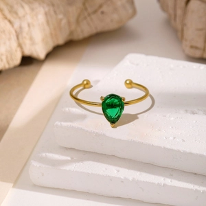 18K gold-plated adjustable steel ring featuring a pear-cut green zircon gemstone