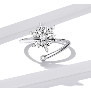 Detailed macro shot of adjustable silver snowflake ring with brilliant zircon stones