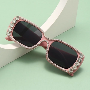 Square Rhinestone Sunglasses For Women Oversized PC Frame AC Lens UV400 Protection Fashion Party Eyewear Crystal Decorative