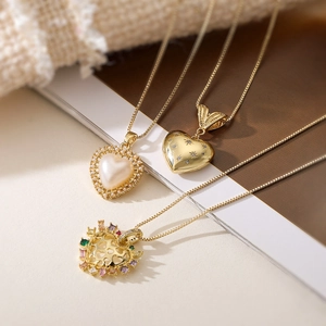 Heart Pendant Necklace Copper 18K Gold Plated Colorful Zircon Starburst Pattern Elegant Jewelry For Women