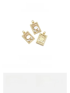 Detailed size chart for 18K gold plated shell heart pendant with 14x22mm measurements