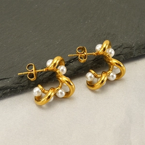 Vintage 18k gold plated stainless steel twisted hoop earrings with elegant small pearls