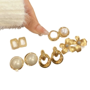French vintage gold flower and pearl earring set with luxurious mixed designs