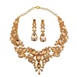 Luxurious champagne crystal jewelry set with water drop necklace and earrings